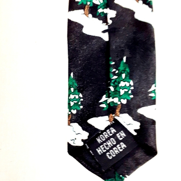 Holiday Christmas Mens Necktie Multi-Colored Flying High Santa - Picture 3 of 8